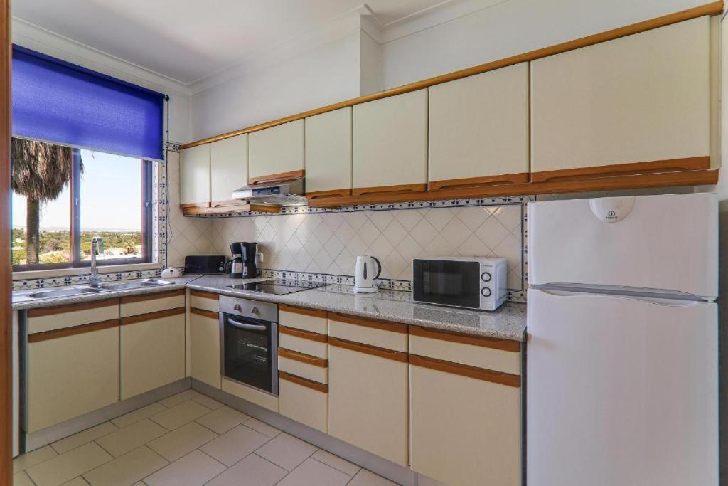 Apartamentos Ninho Das Gaivotas البوفيرا المظهر الخارجي الصورة