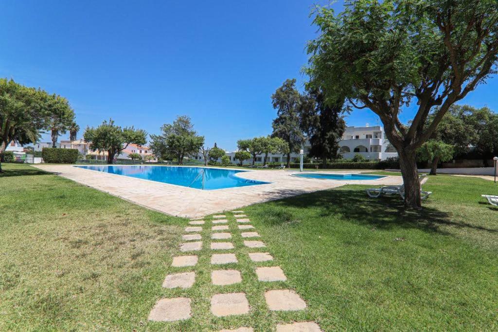 Apartamentos Ninho Das Gaivotas البوفيرا المظهر الخارجي الصورة